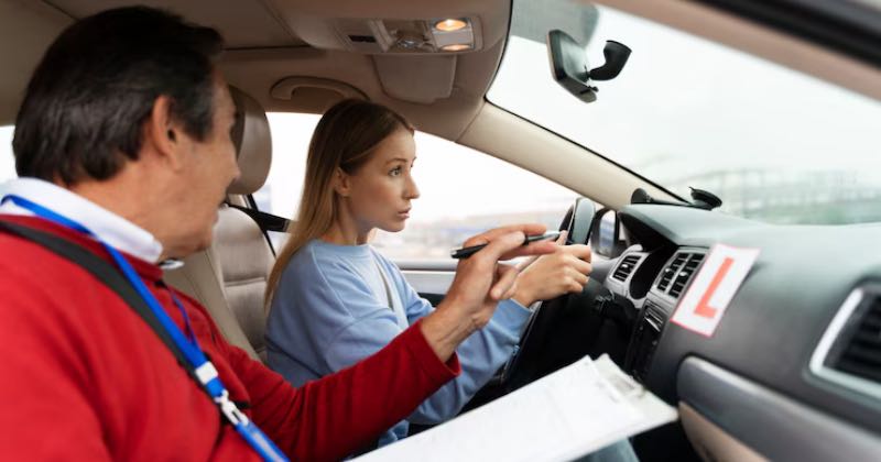 Aplicación para la preparación de exámenes de conducir