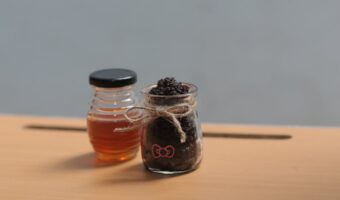 Cómo restaurar labios oscuros y secos con un ritual natural diario