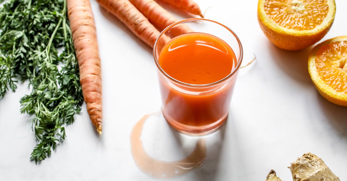 Energía natural al momento, potencia tu día con jengibre y tomate