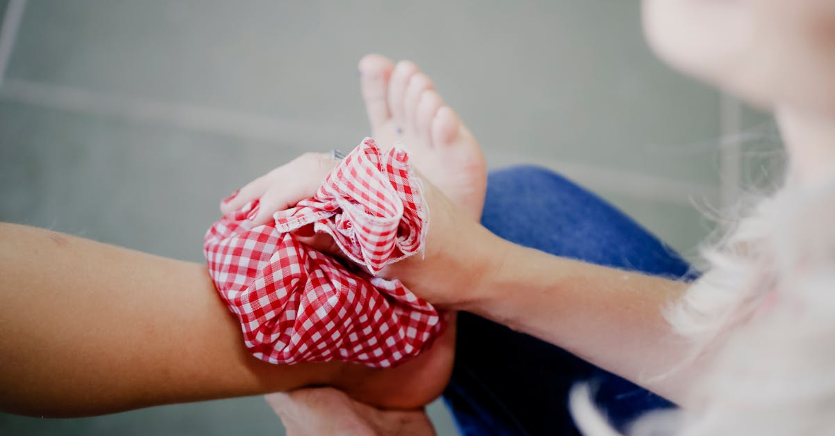 ¿Sirve la Hoja de Repollo Fresca para Aliviar el Dolor en el Tobillo? Aprende Cómo Usarla de Forma Natural y Segura