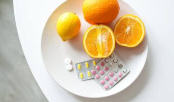 Vitaminas esenciales para reforzar el sistema inmunológico y proteger las células