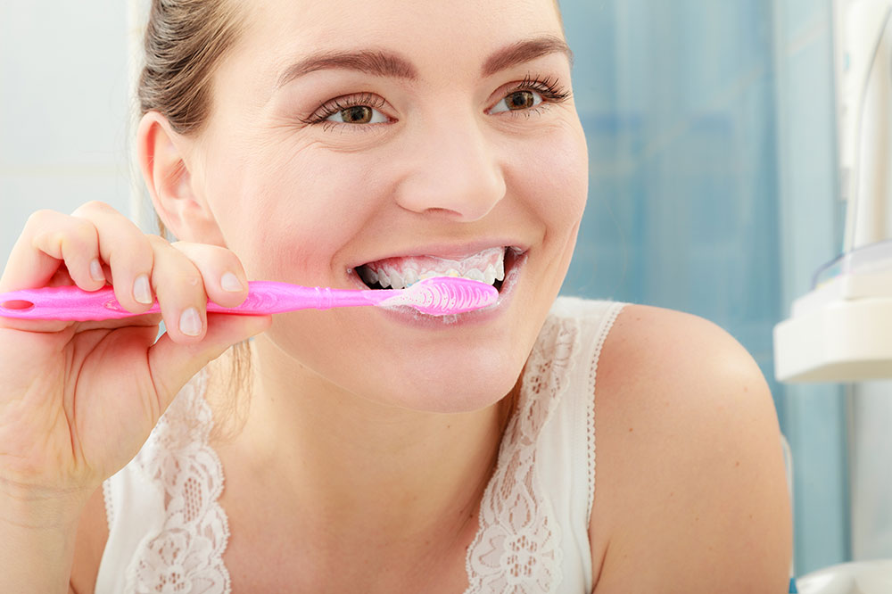 Effective and Gentle Whitening Toothpastes Suitable for Sensitive Teeth